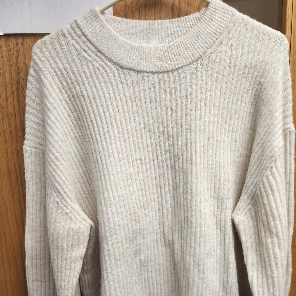 H&M sweater